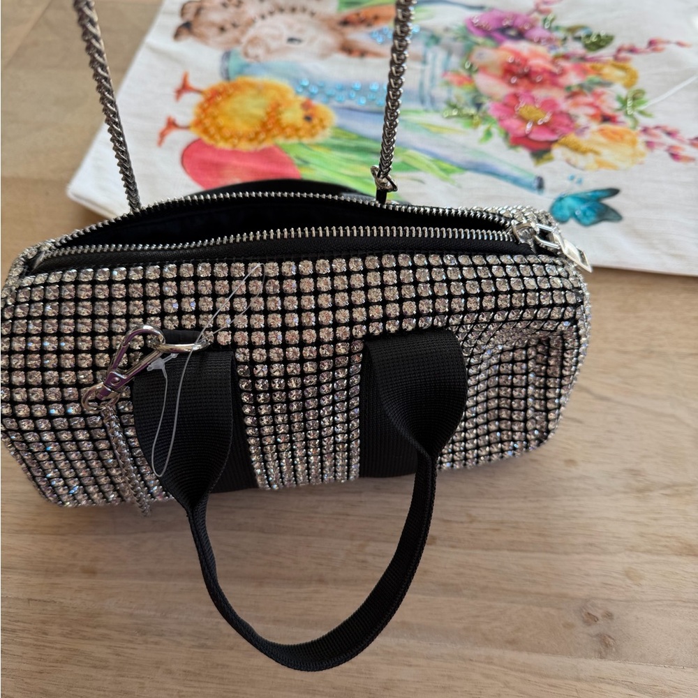Sparkly Rhinestone Mini Barrel Bag ✨ Silver Crystal Evening Bag w/ Chain Strap - Picture 4 of 6